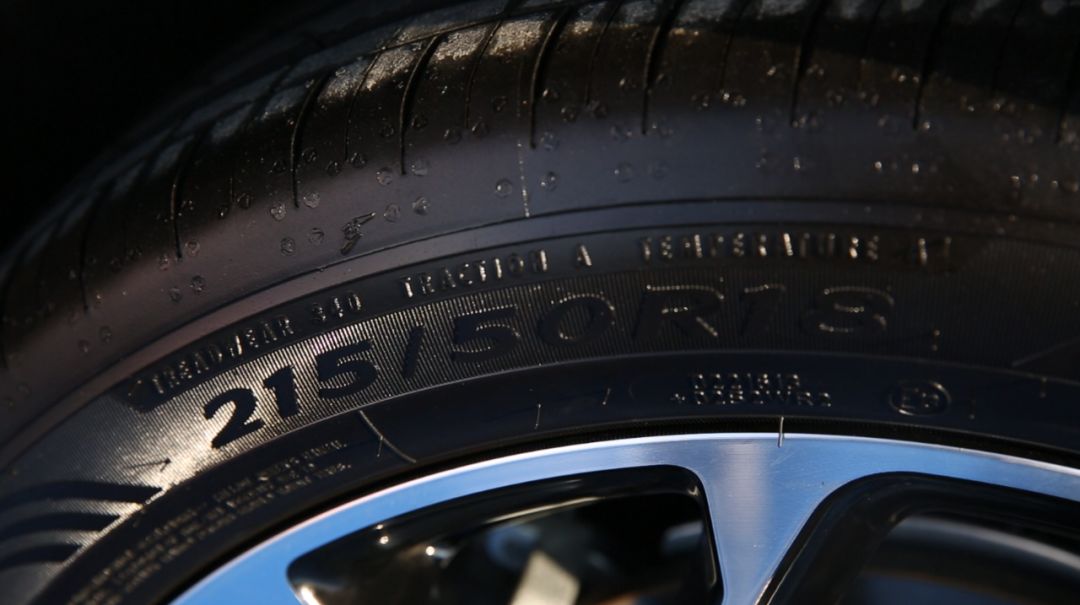 福克斯四缸active,福克斯出四缸