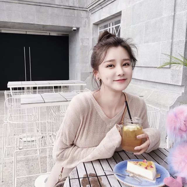 千万网红带货衣服,千万网红穿的潮流衣服