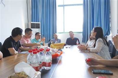 龙湾：“龙新在你身边”惠民行动走进永兴南园小微园