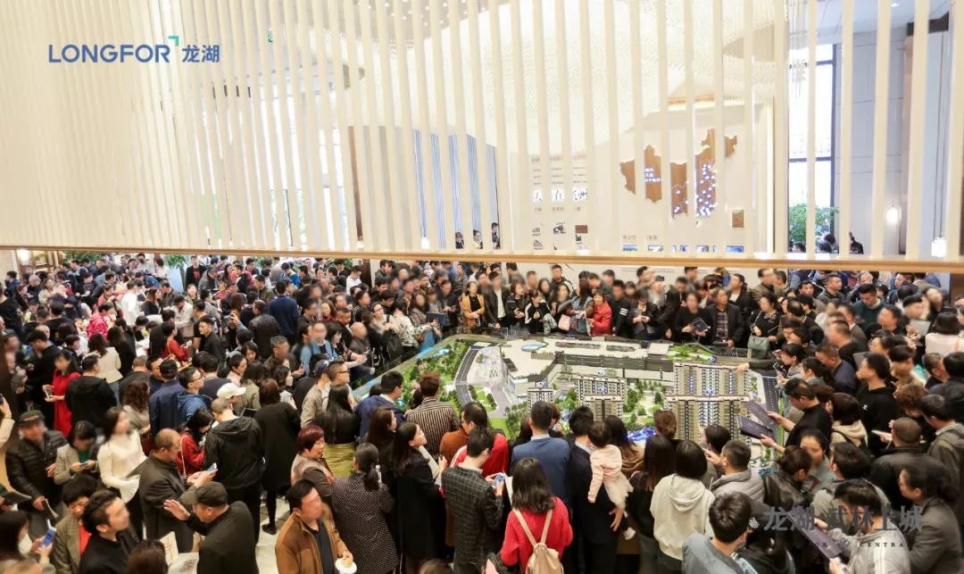 天街+地铁+双公园，龙湖这张预售证为何引爆了全杭州？