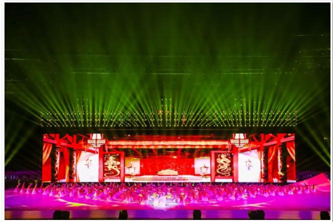 黄冈校运会开幕式入场表演,美爆了黄冈市五运会开幕式