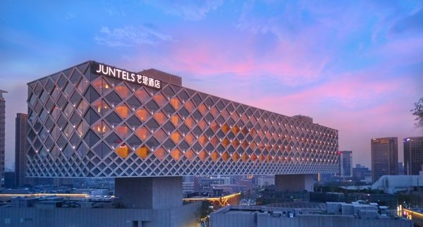 瀹濋緳闆嗗洟閰掑簵,瀹濋緳閰掑簵闆嗗洟