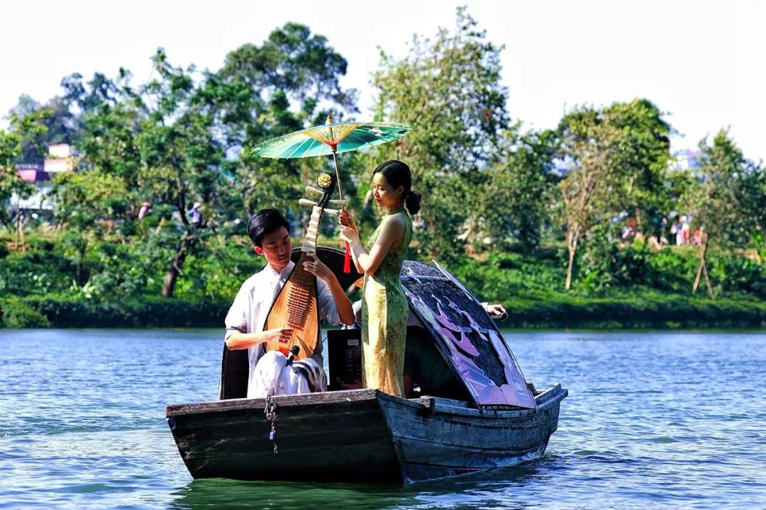 别再@微信官方，十一黄金周，肇庆鼎湖山、七星岩景区七重福利送给你！