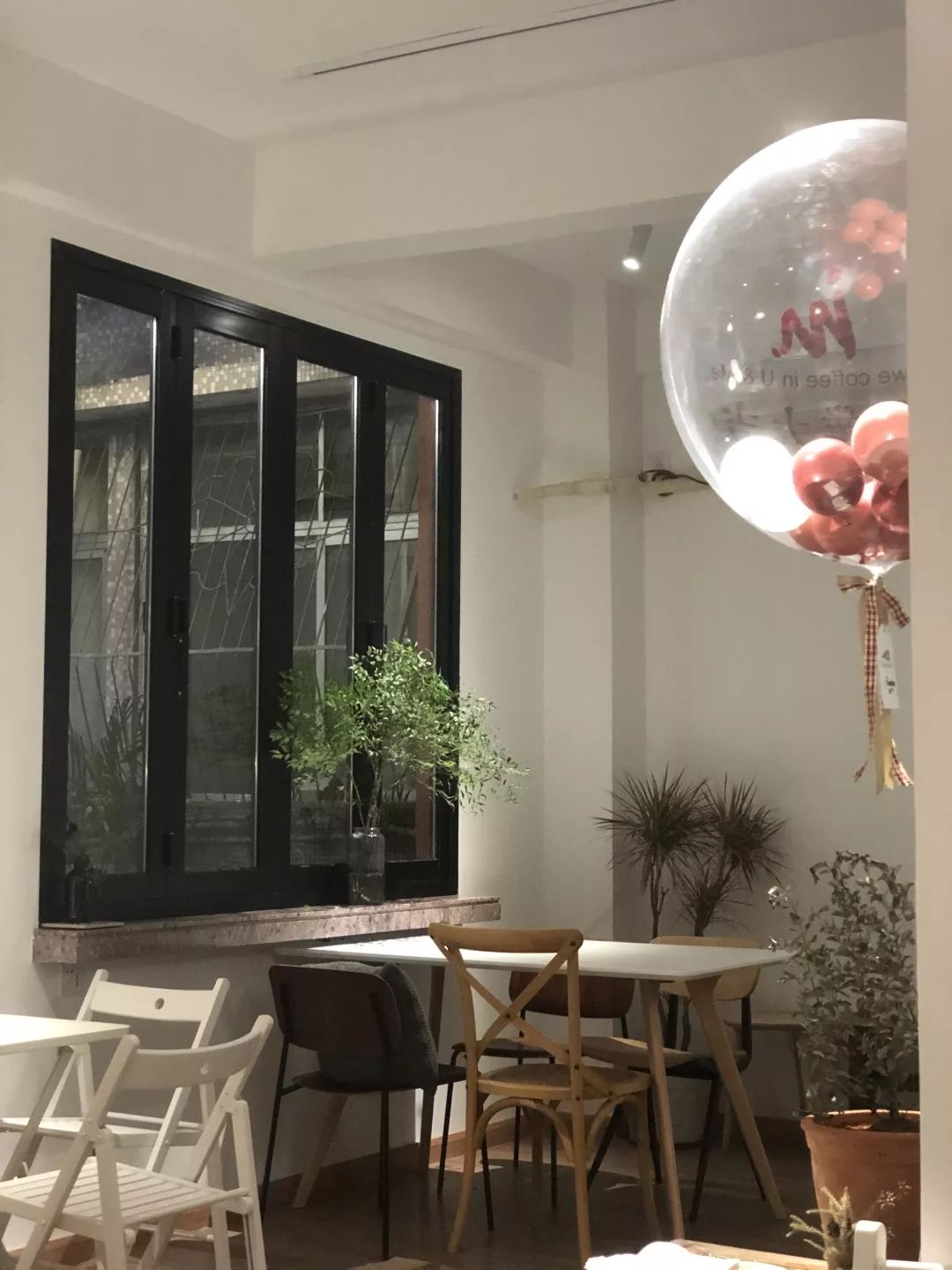 汕头|闹市取静,院子里飘出来虹吸的咖啡香气