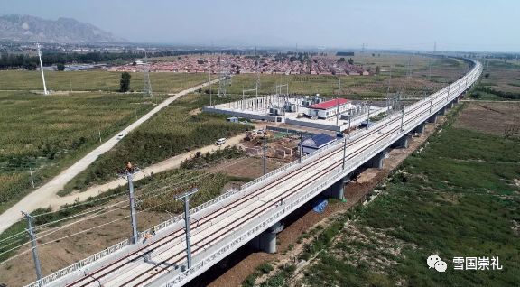 京张高铁2025年开通,京张高铁投运