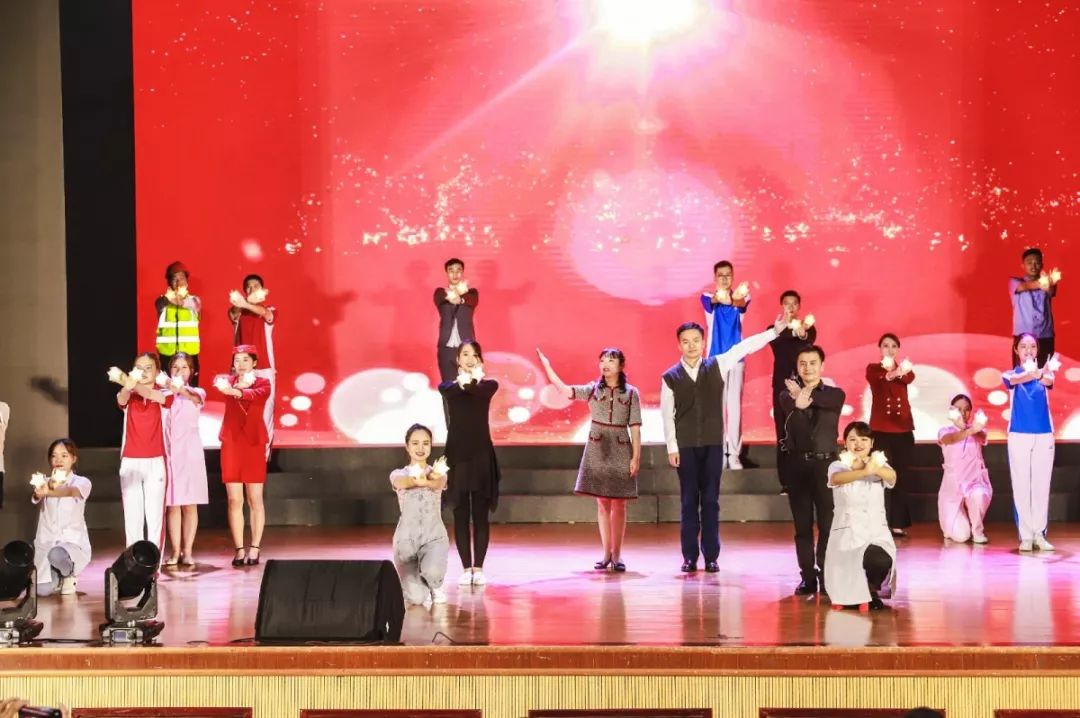 石鼓区庆祝第38个教师节表彰大会,铜山区第38个教师节表彰大会