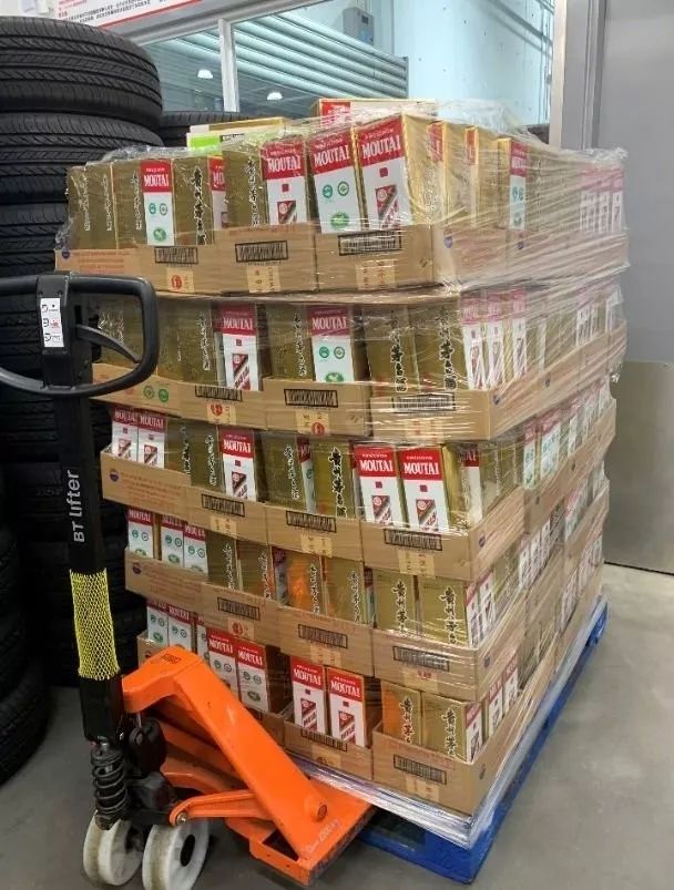 因为低价茅台，Costco又排起长队！网友：我刚退完会员卡…