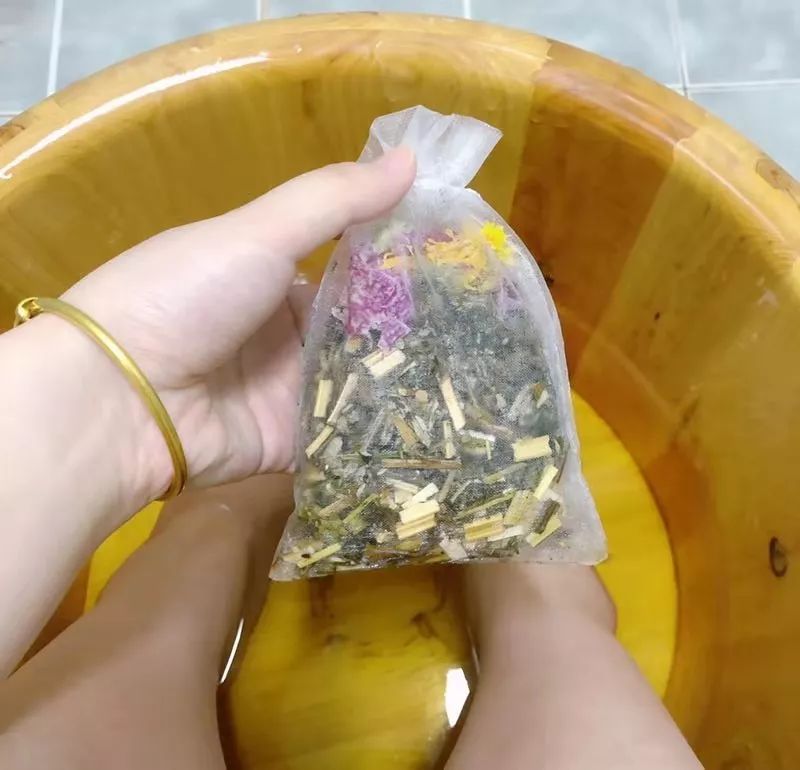 漂亮女人会花钱的语录,女人敢花钱的图片