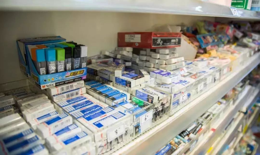 无锡南禅寺书城小巷子里的旧书店,2022年无锡南禅寺书城开放吗