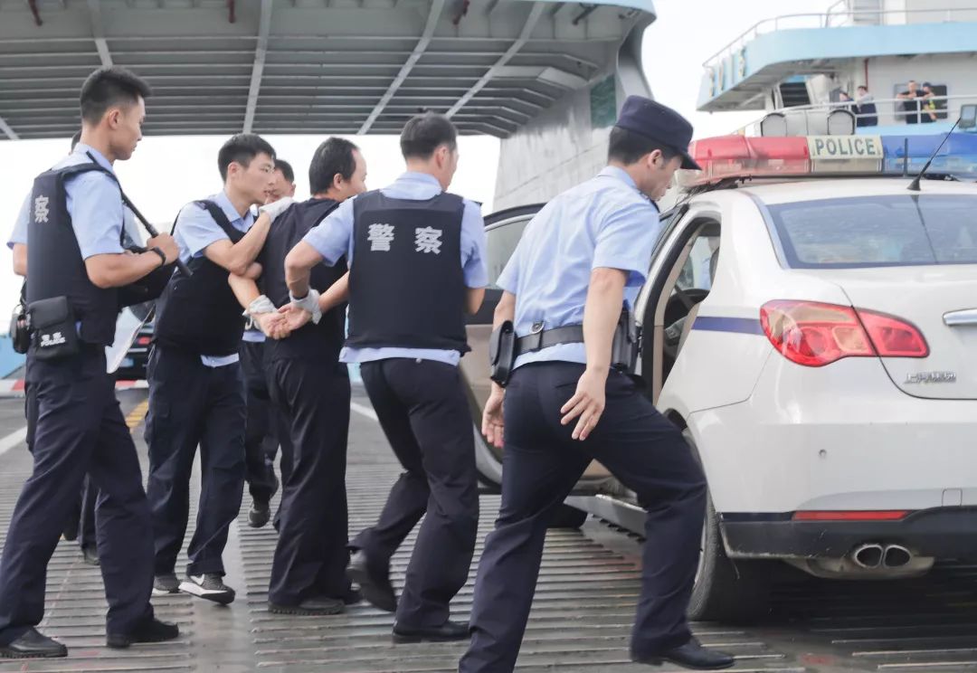 公安大庆安保重点布控筑牢防线,公安开展反恐大练兵部署会