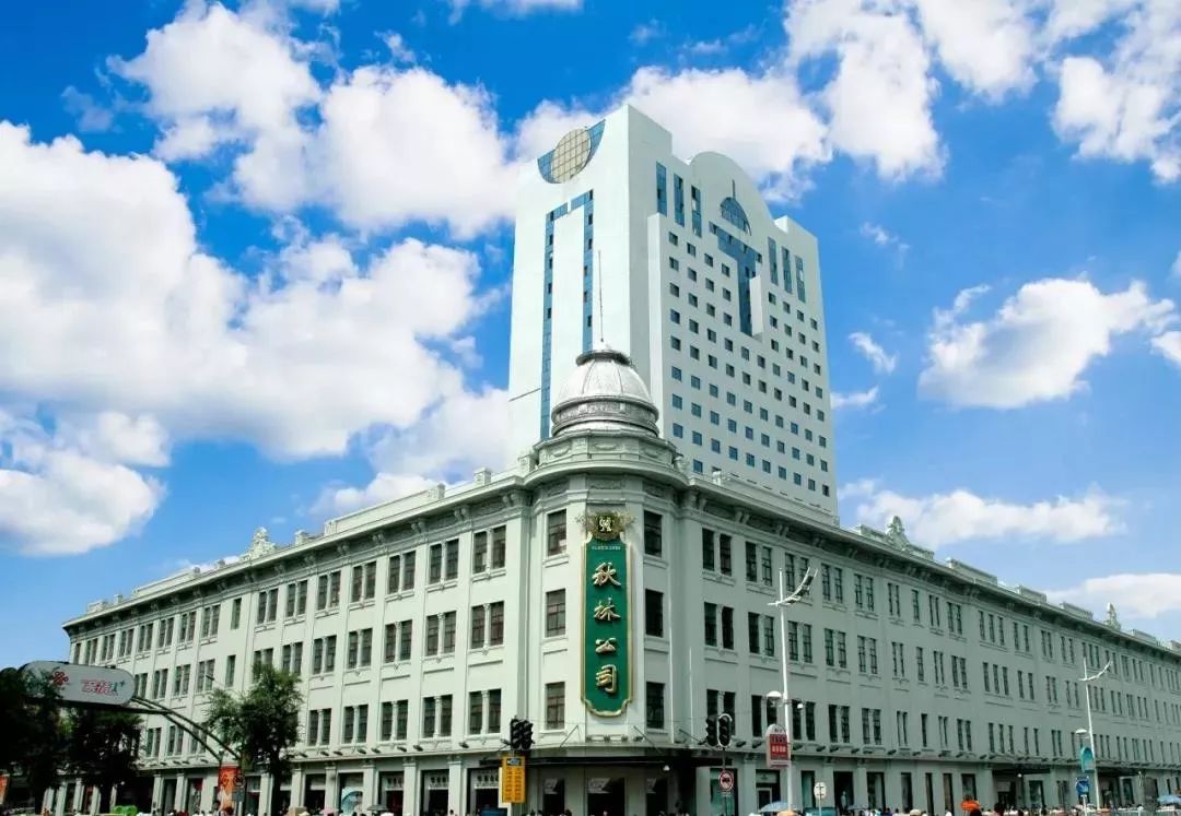 中国的两个超市哪个最好逛,中国两家超市盈利