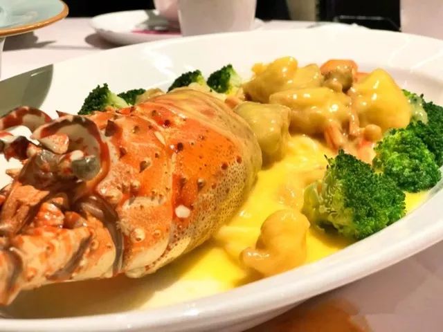 何以慰藉秋日里的国庆假期？当然是吃蟹！魔都吃蟹攻略，平价豪华全都有