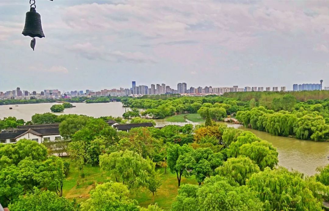 盛世如愿缅怀先烈|来浙里办文旅专区寻一条红色旅游线路，出发！