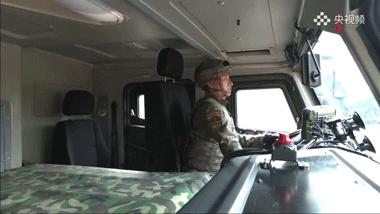 果然最帅的人都上交国家了,果然帅气的小哥哥都上交给国家了