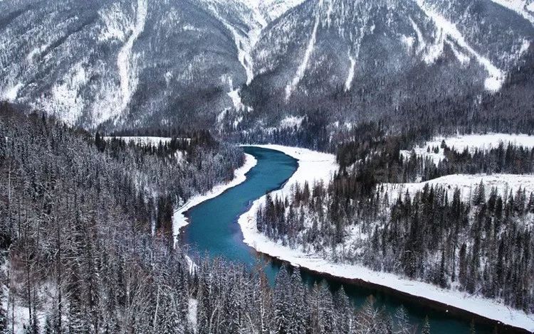 冬天的新疆喀纳斯,冬天是去伊犁还是喀纳斯