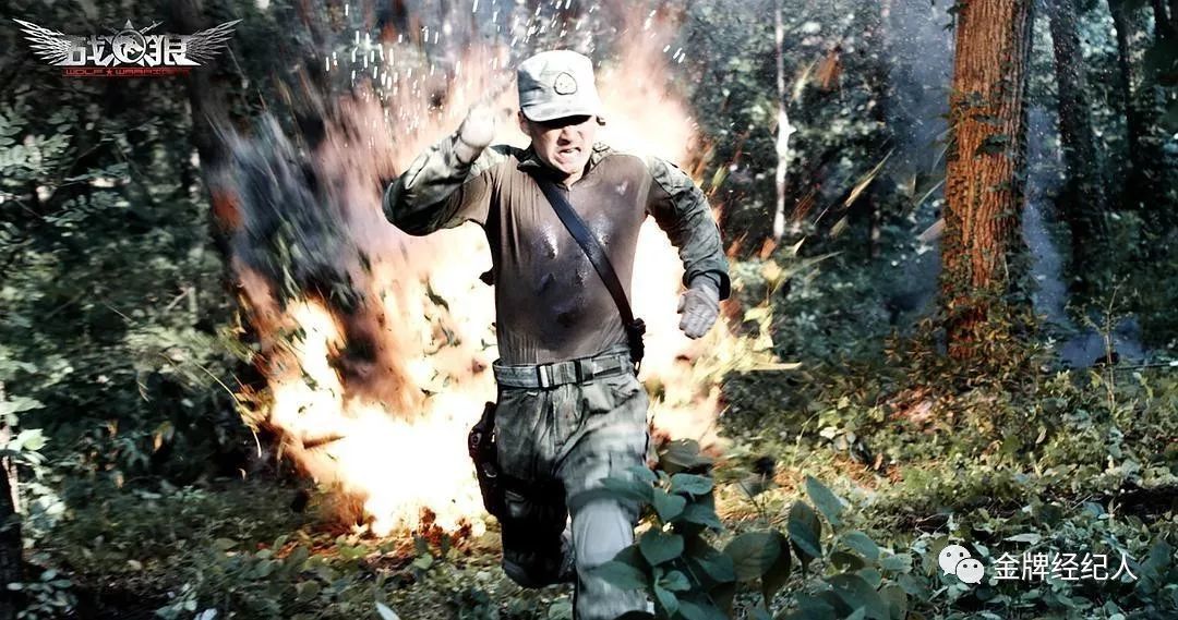 吴京躲避子弹,吴京攀登者无替身