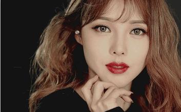 杨颖全唇妆,angelababy唇妆画一半