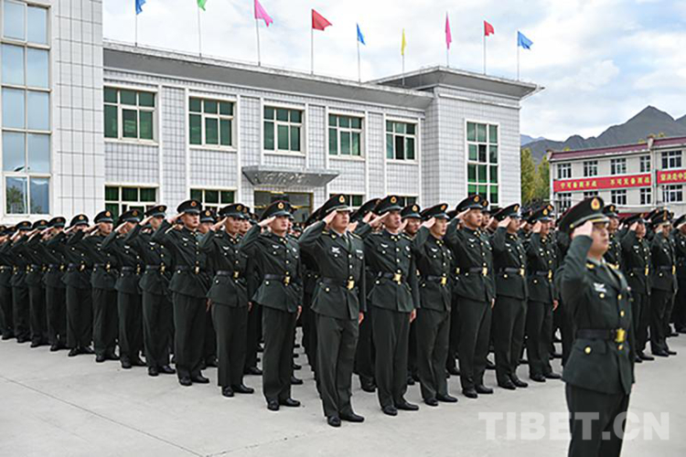 军营国庆欢歌笑语，文娱活动精彩纷呈