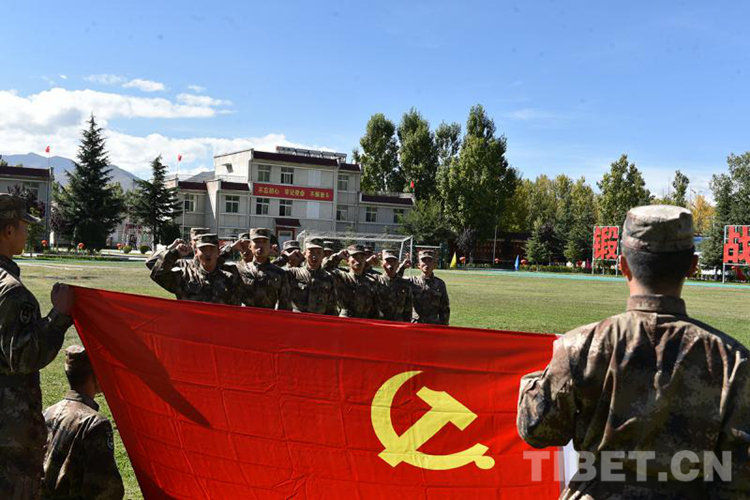 军营国庆欢歌笑语，文娱活动精彩纷呈