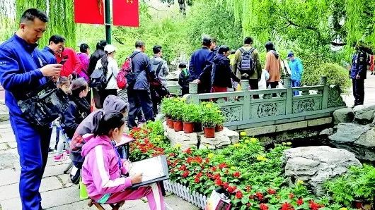 济南五龙潭值得去吗,五龙潭是来济南必逛的一个公园