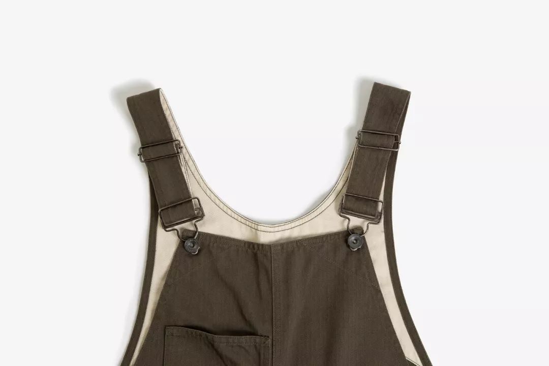 推荐女生穿的背带裤,敢穿背带裤的女孩