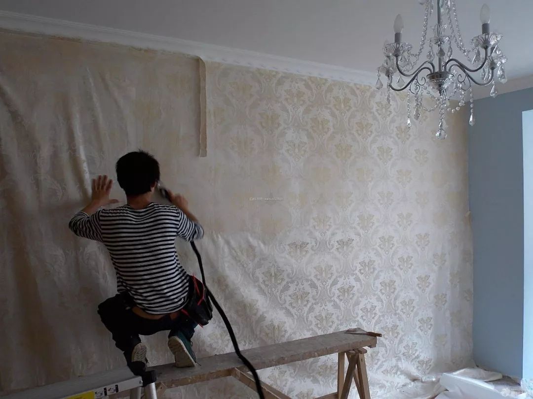 无纺布壁纸和墙布哪个更适合家庭,房屋装修乳胶漆壁纸墙布哪种好