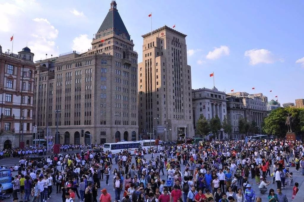 陆家嘴跟美国同步,陆家嘴与上海中心