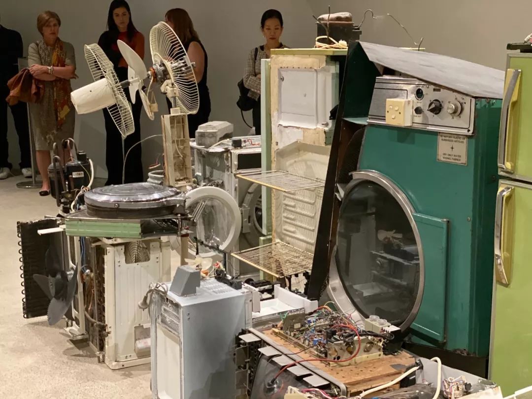 凤凰艺术的展评,凤凰艺术刘老师