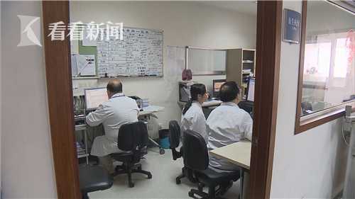 不过肺的电子烟危害大吗,正规的电子烟会对肺产生伤害吗