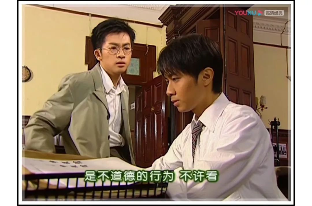 杜飞穿红色衣服,杜飞穿匡威