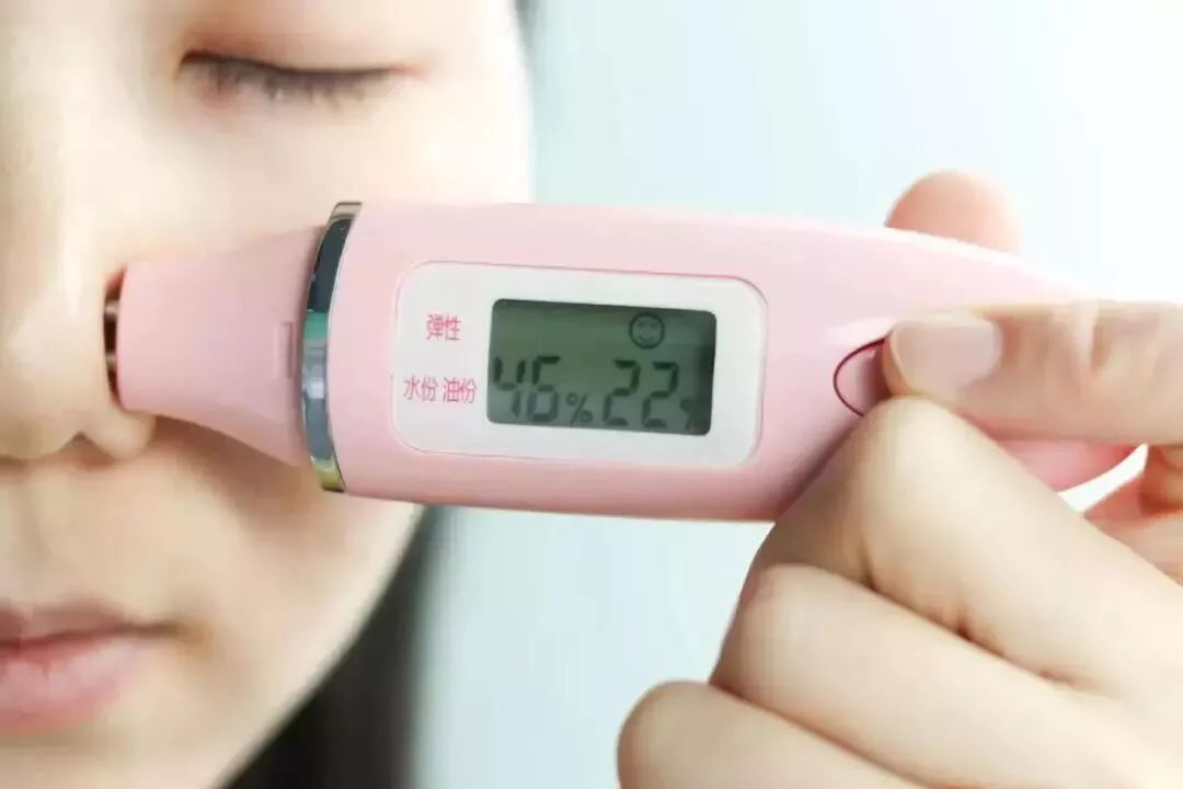 草莓鼻去黑头好物推荐使用,草莓鼻去黑头导出液