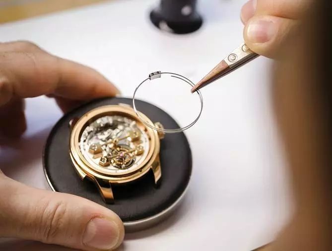 不是每块腕表都能被税137万