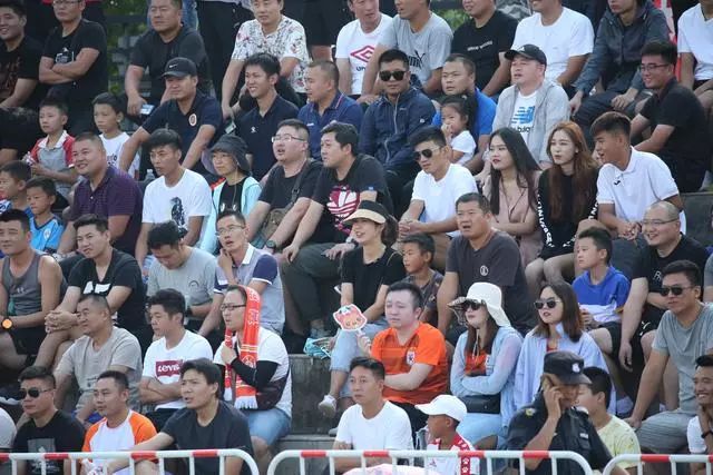 *安泰**需要自己的球队!山东望岳冲乙后直面两大难题,从鲁能租借球员或是上策