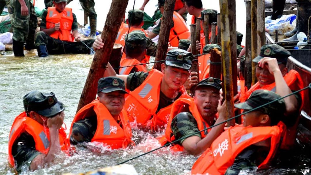 就像当年的红军——*警武**湖北省总队黄冈支队印象