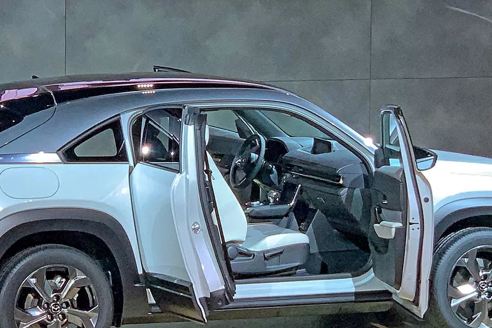 观察:东京之变,东京不热