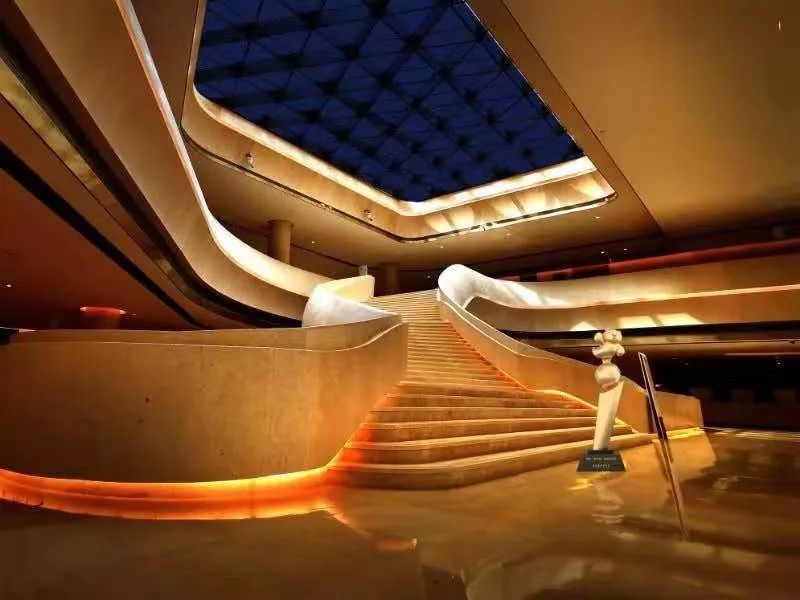 金熊猫奖红毯全过程,金熊猫颁奖典礼是什么