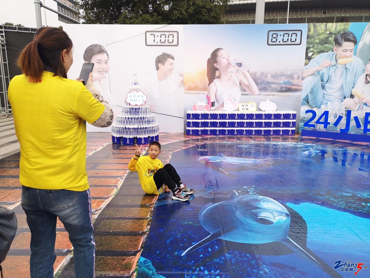 全民“跑男”感受常州水文化2019“发现常州·遇见大运”城市定向挑战赛顺利举行