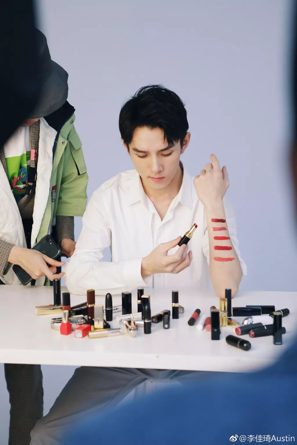 李佳琦出国10支起囤的必买唇膏，是它