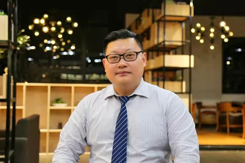 足球、动漫、游戏、注会、律师……毛克盾老师的“技能树”也太茂密了