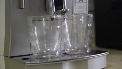 什么牌子的入门意式咖啡机好,德龙一键意式咖啡机推荐