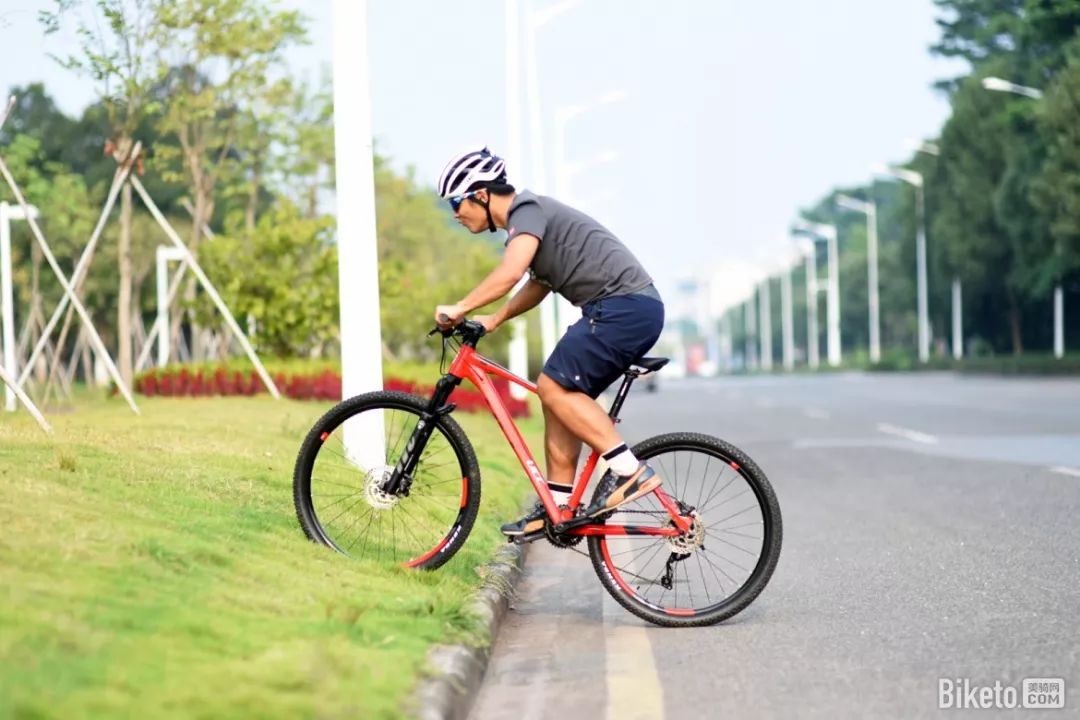 ucc山地车布雷德3测评,ucc德曼特2.0山地车怎么样