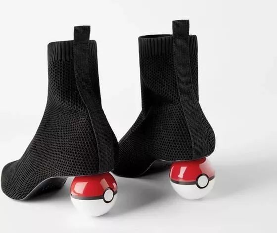 粉丝送王一博“导弹”丑哭设计师肖战；小学生戴“紧箍咒”气炸网友；旺仔这回闹大了！...「设计烩报250期」