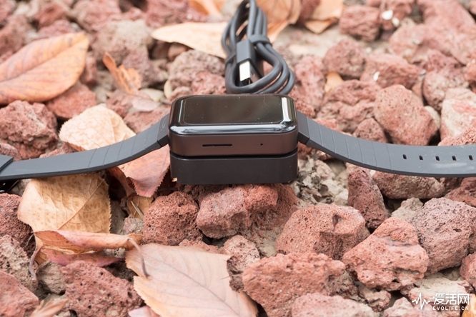 小米智能手表vs苹果手表,荣耀智能手表和小米手表哪个好