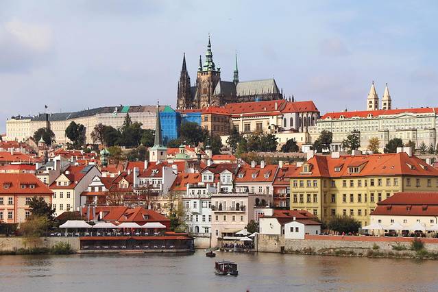 借一场旅行遇见最美的美景,旅行看最美的风景