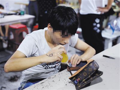 迪拜跨国诈骗团伙,假lv进货渠道