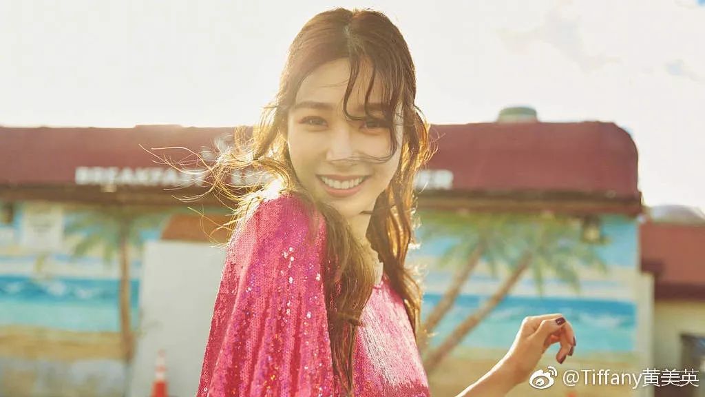 美人计|Tiffany去美国之后放飞自我，“入乡随俗”化起了欧美妆？