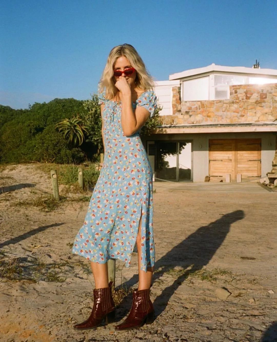 钟楚曦新中式穿搭同款,高级脸的钟楚曦独爱港风式穿搭