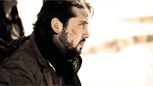 提升穿搭氛围感的秋冬围巾推荐,围巾选款看这里