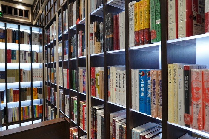 腾龙20mm和腾龙24mm,腾龙24mmf2.8镜头