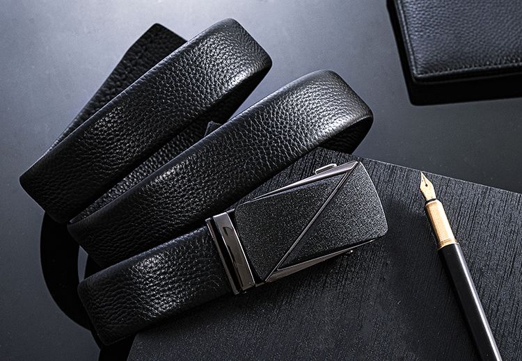 男人一辈子依靠谁,男人一生幸福的关键